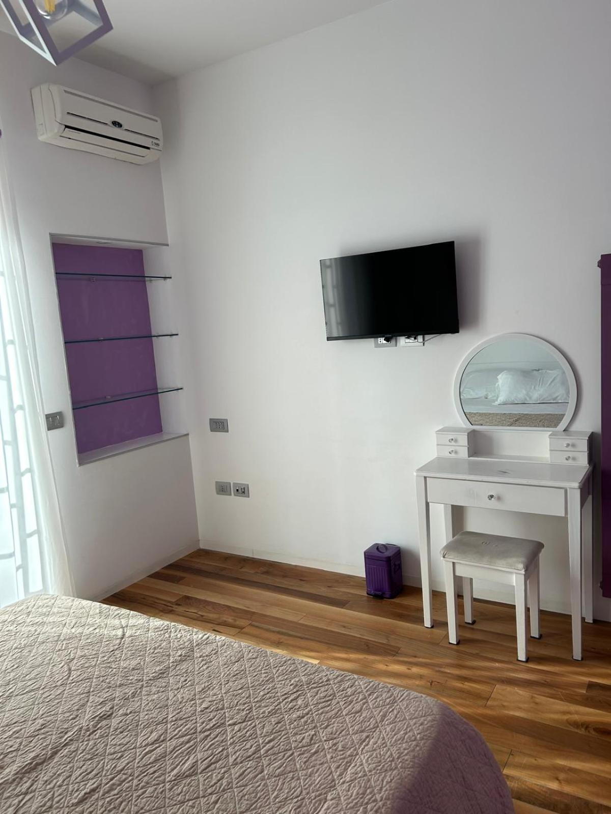 B&B Serangi - Il Piacere Di Sentirsi A Casa Cercola Εξωτερικό φωτογραφία